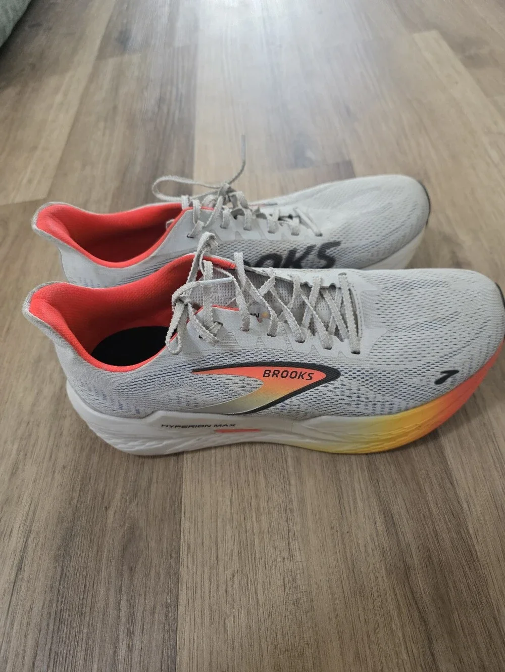 Brooks Hyperion Max 2 - Mens 11.5 - Picture 3 of 6